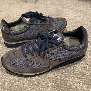 Brooks Vanguard navy herringbone tweed and leather sneakers size 7.5